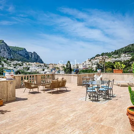 Apartment 4 Colonne,