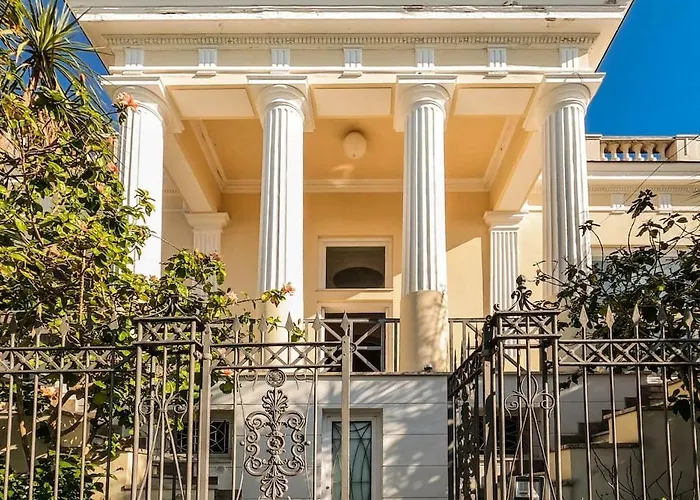 4 Colonne, كابري