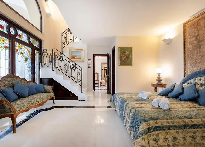 4 Colonne, דירה *